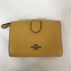 Coach Wallet in mustard